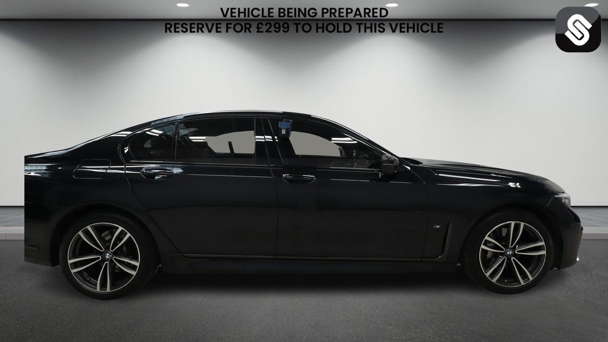 BMW 7 Series Image 5