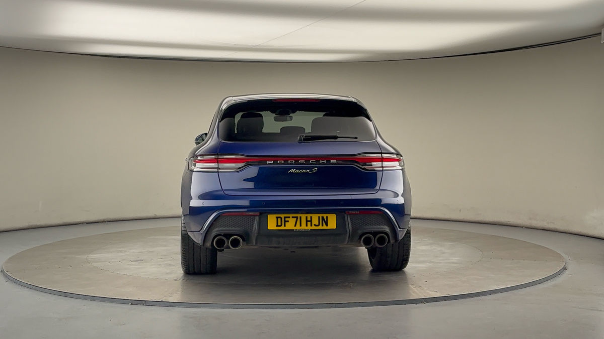 More views of Porsche Macan