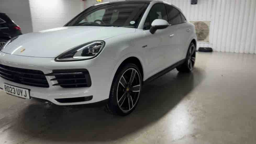 More views of Porsche Cayenne