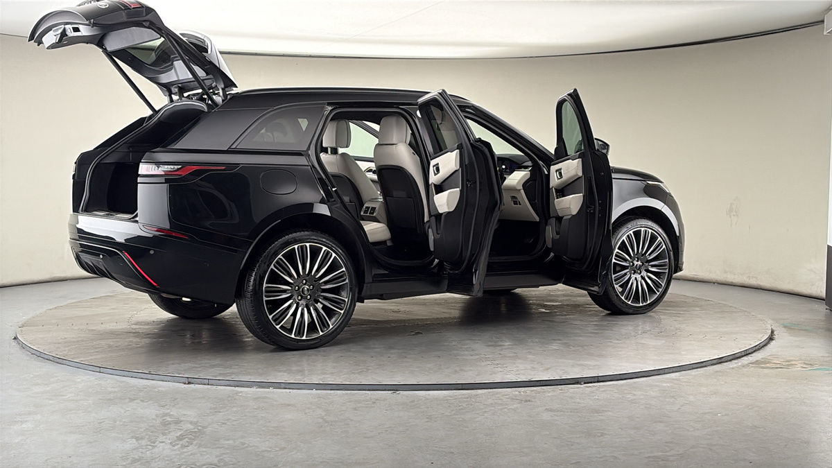 More views of Land Rover Range Rover Velar
