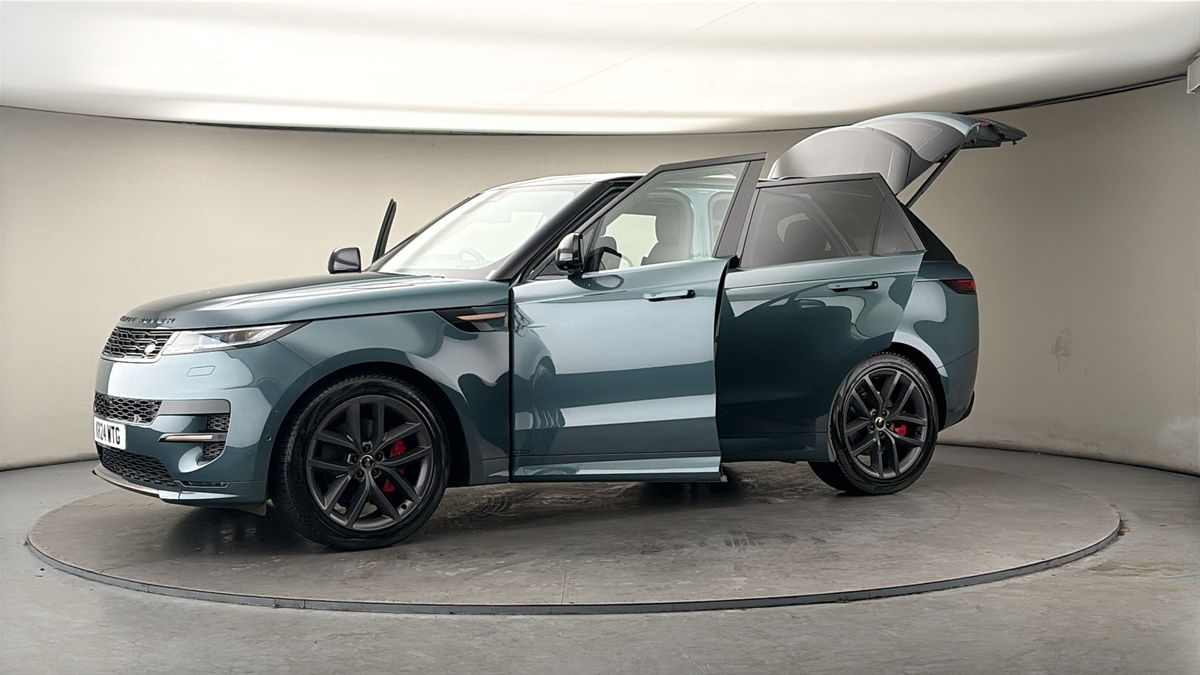 More views of Land Rover Range Rover Sport