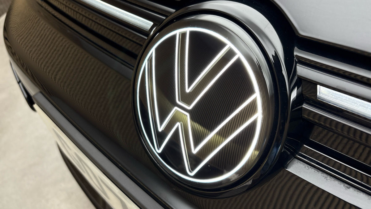 Volkswagen Golf Image 24