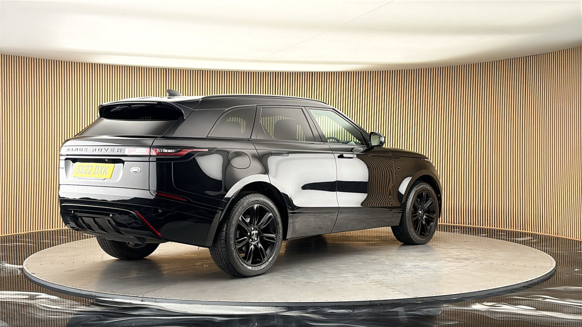 Land Rover Range Rover Velar Image 21