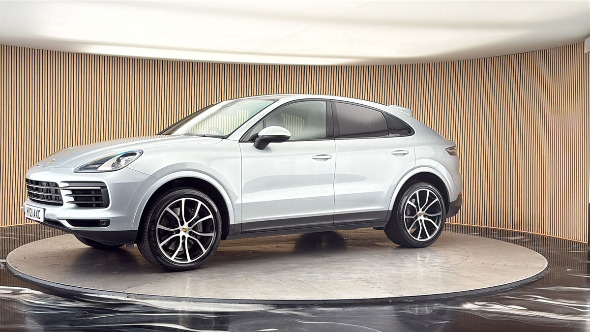 More views of Porsche Cayenne