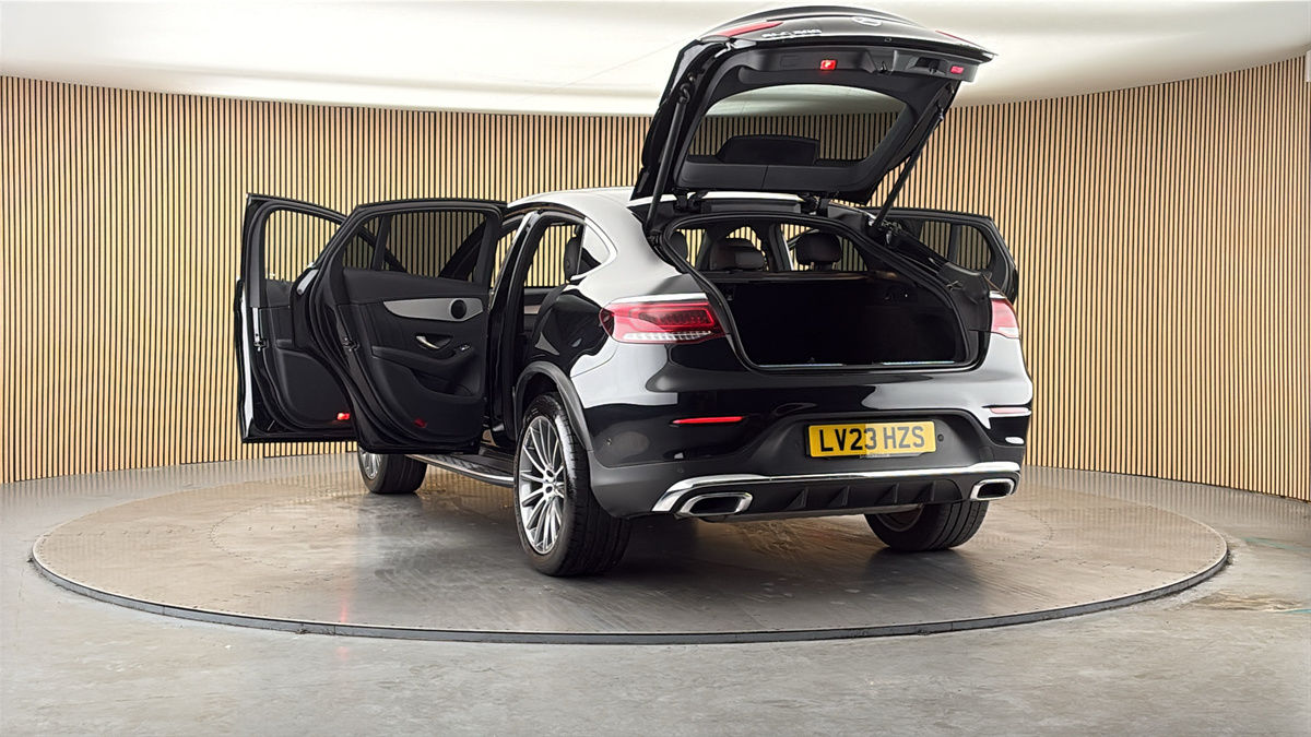More views of Mercedes-Benz GLC