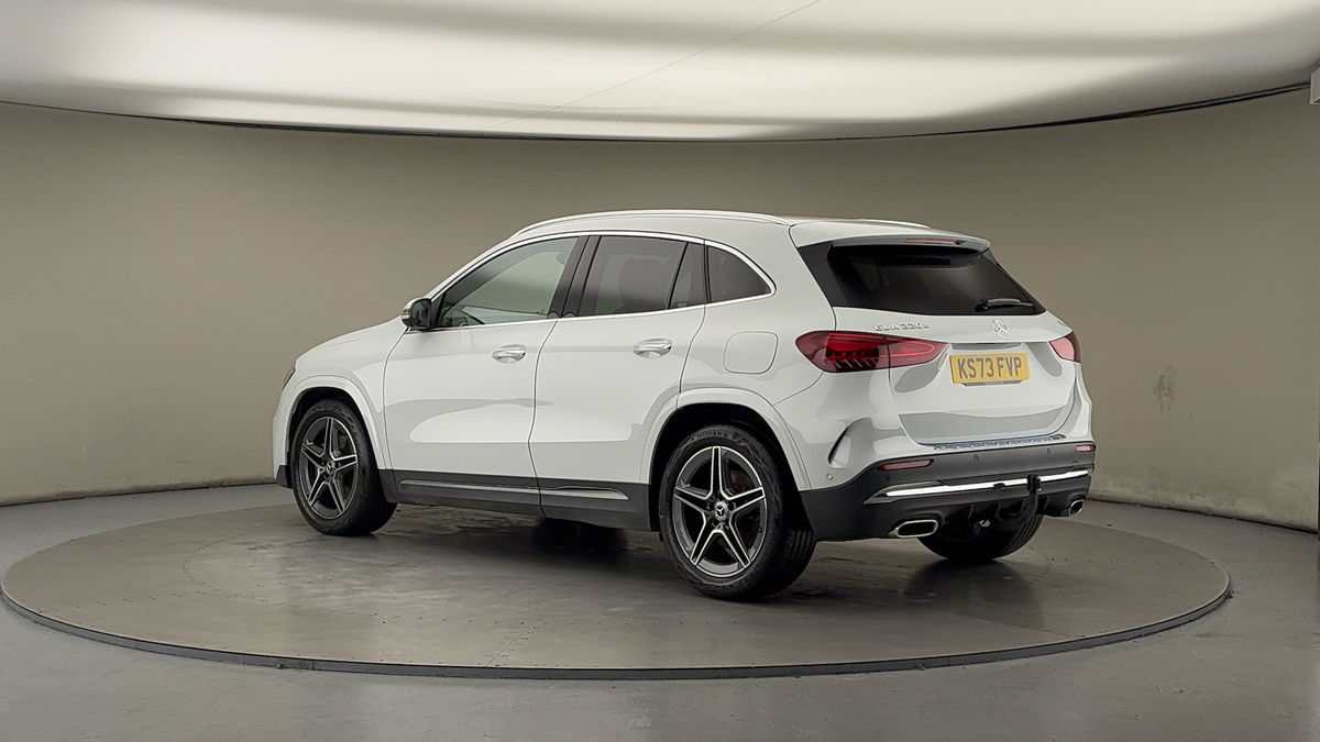 More views of Mercedes-Benz GLA