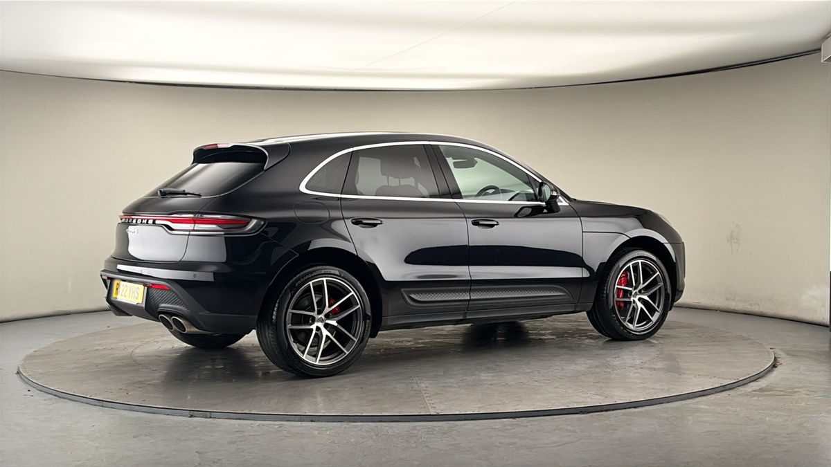 More views of Porsche Macan
