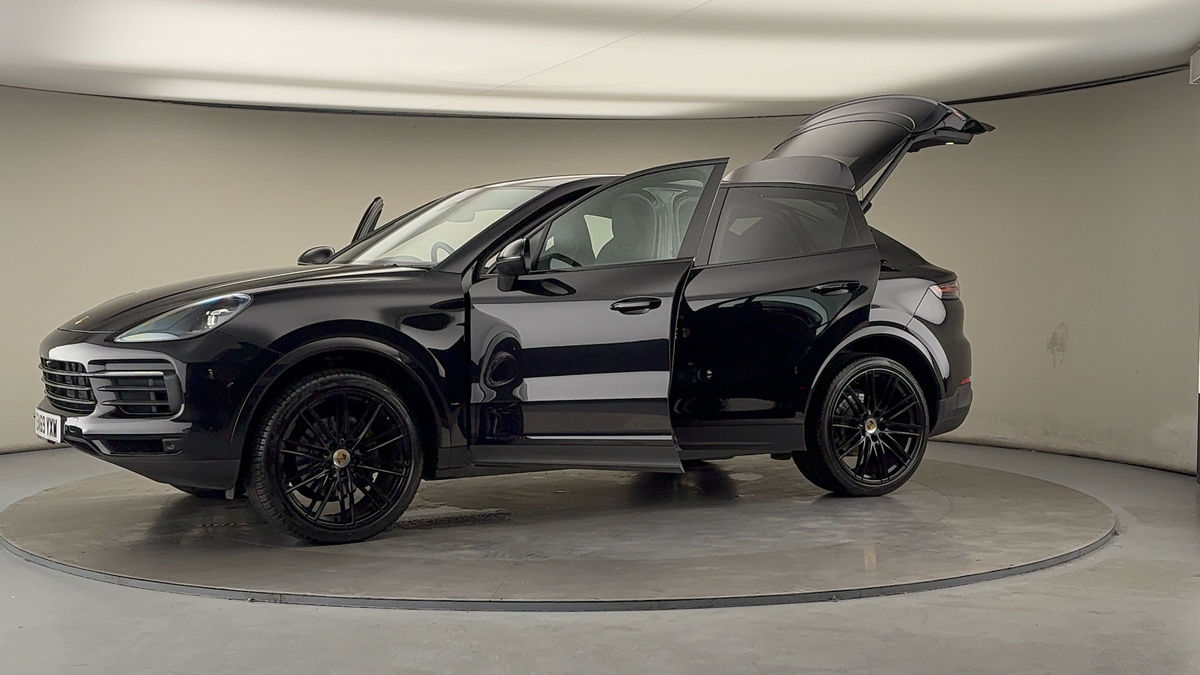 More views of Porsche Cayenne