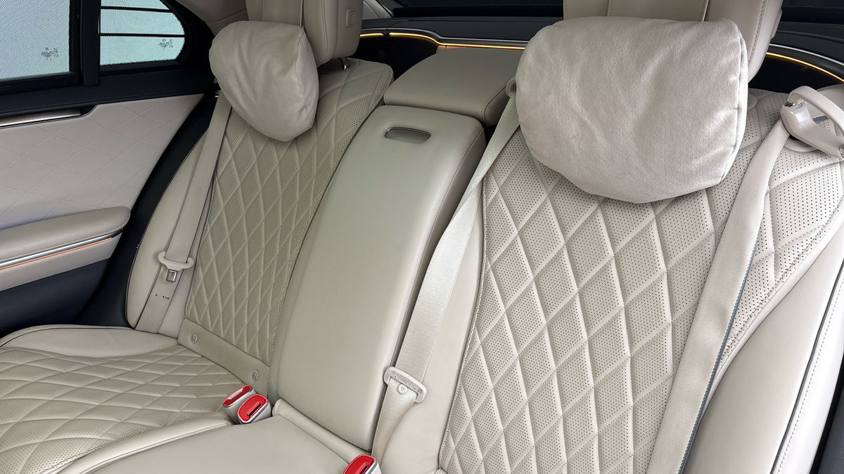 Mercedes-Benz S Class Image 8