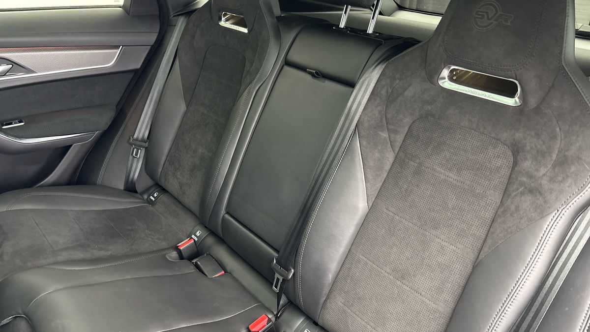 Jaguar F-PACE Image 8