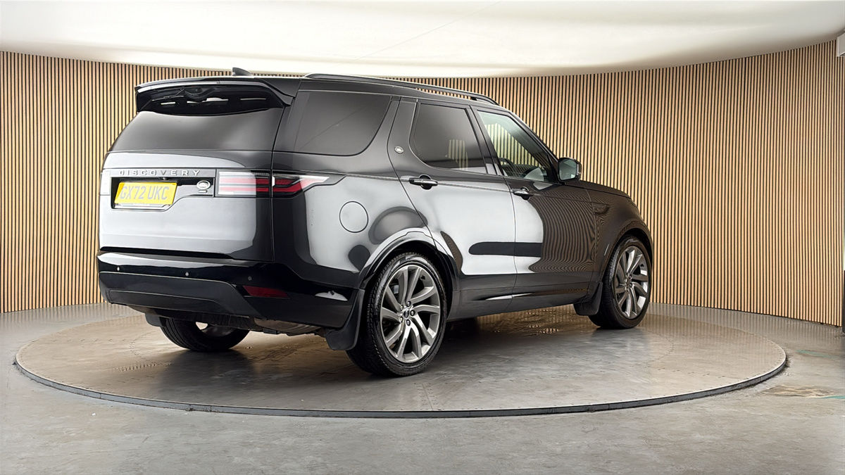 More views of Land Rover Discovery