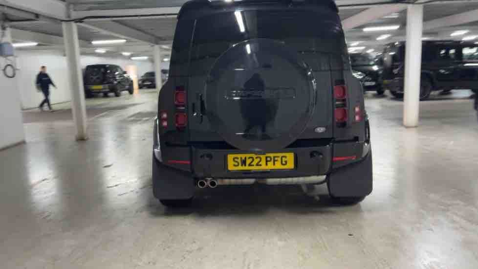 More views of Land Rover Defender 90