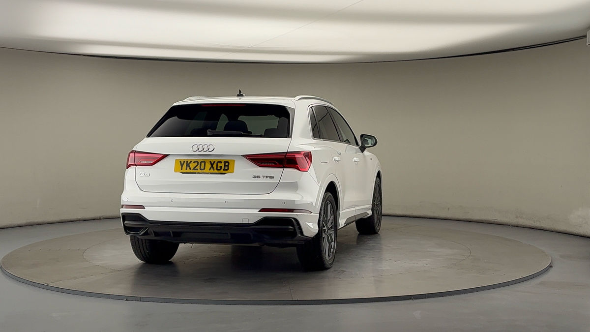 More views of Audi Q3