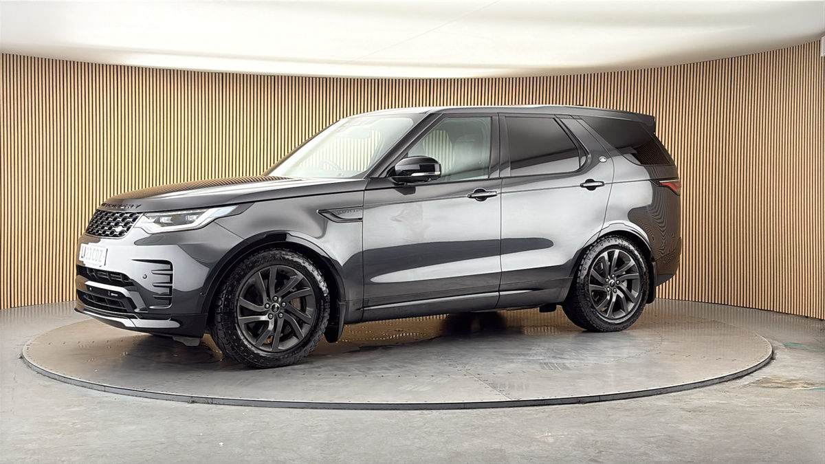 More views of Land Rover Discovery