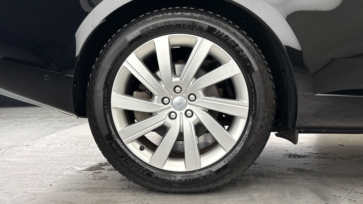 Land Rover Range Rover Image 10