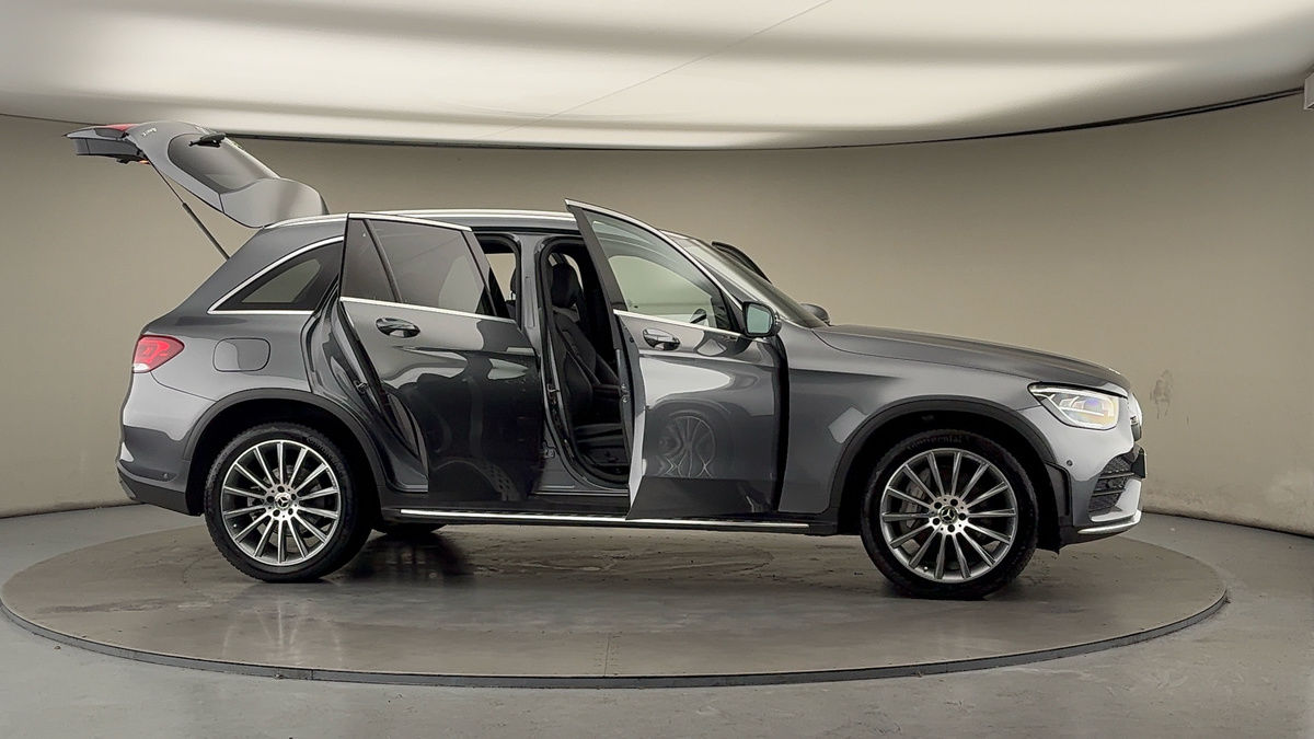 More views of Mercedes-Benz GLC