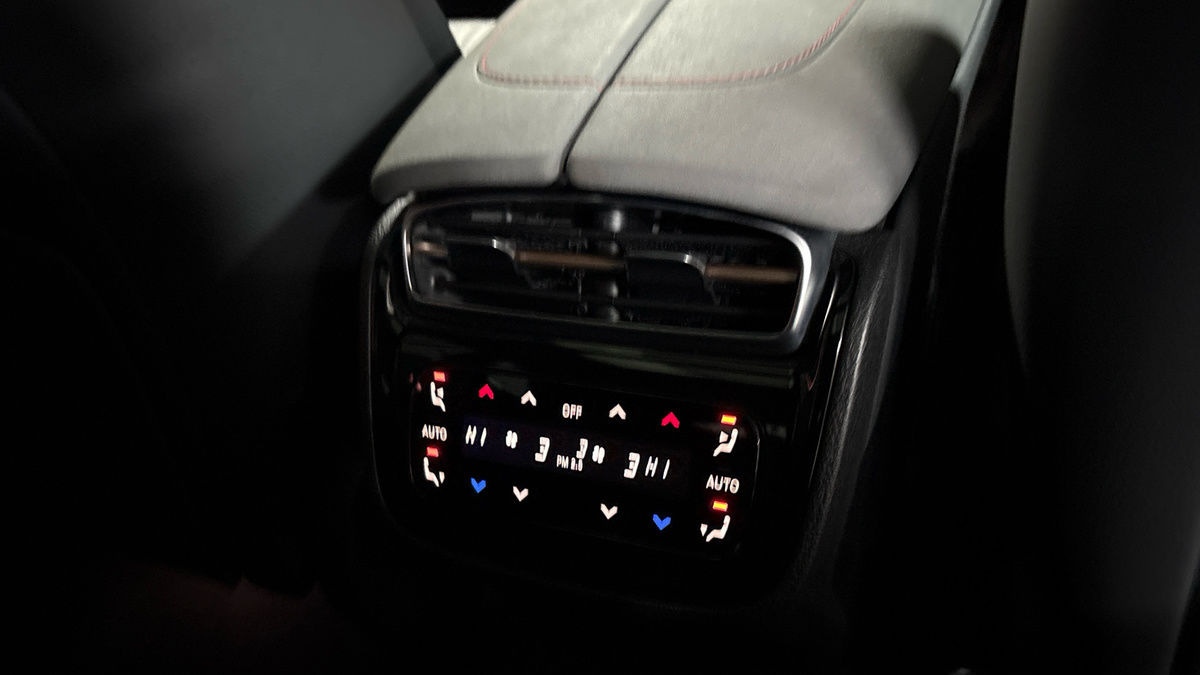 Mercedes-Benz EQS Image 26