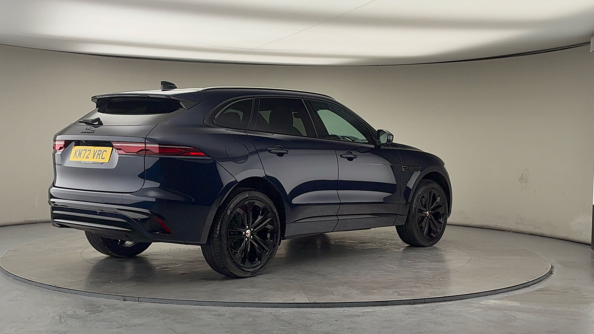 Jaguar F-PACE Image 21