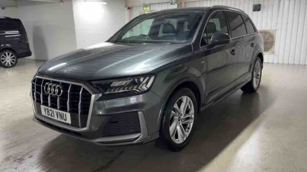 More views of Audi Q7