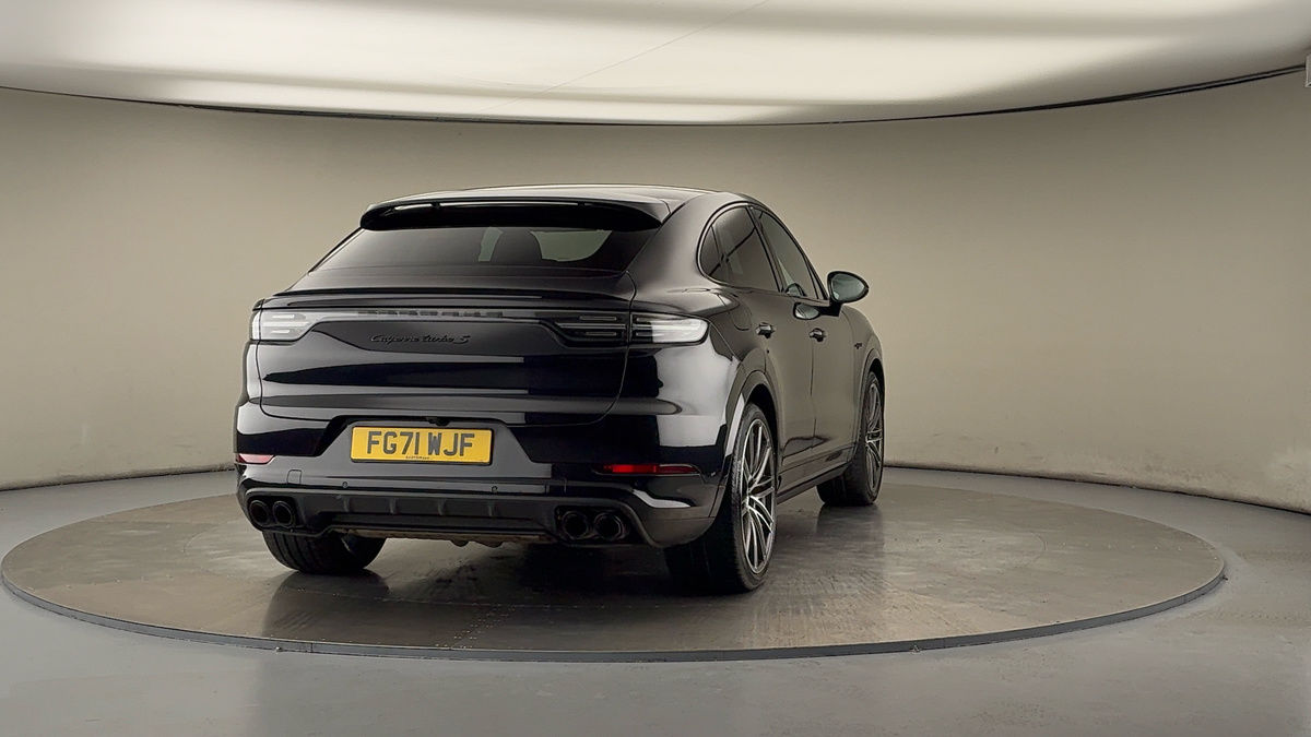 More views of Porsche Cayenne