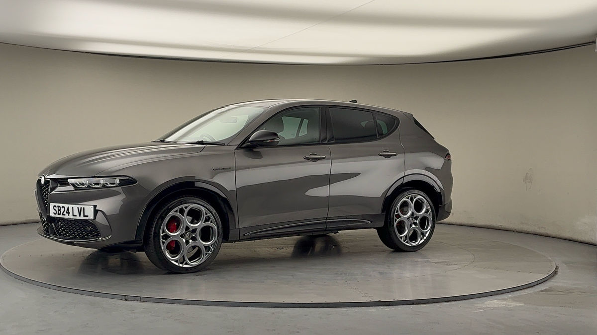 More views of Alfa Romeo Tonale