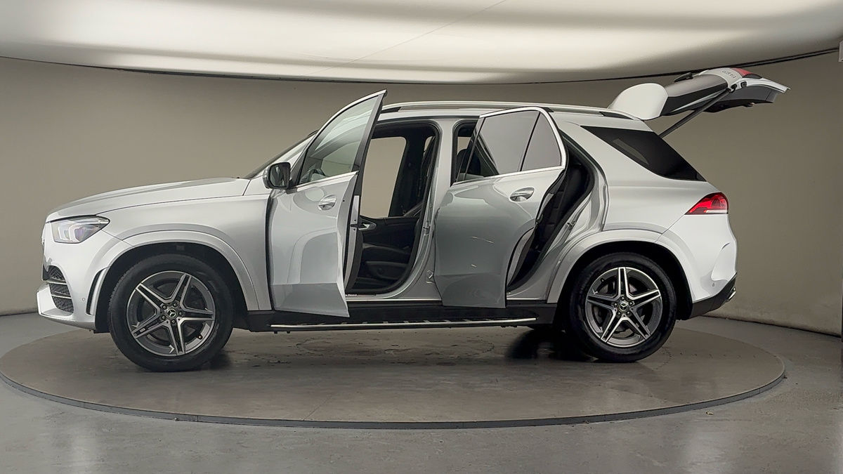 More views of Mercedes-Benz GLE