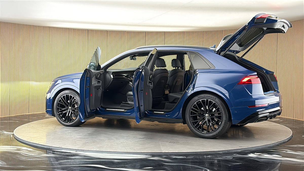 More views of Audi Q8