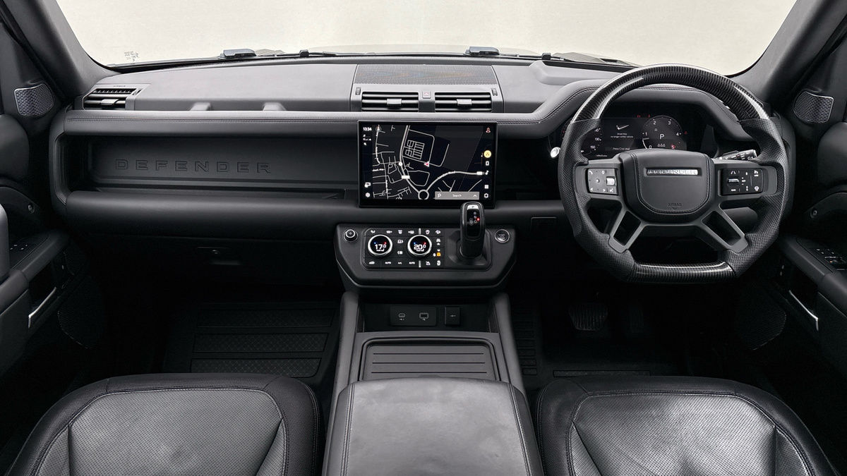 Land Rover Defender 110 Urban Image 29