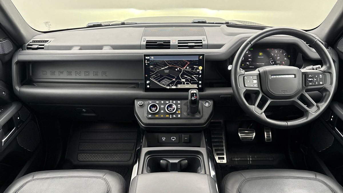 Land Rover Defender 90 Image 12