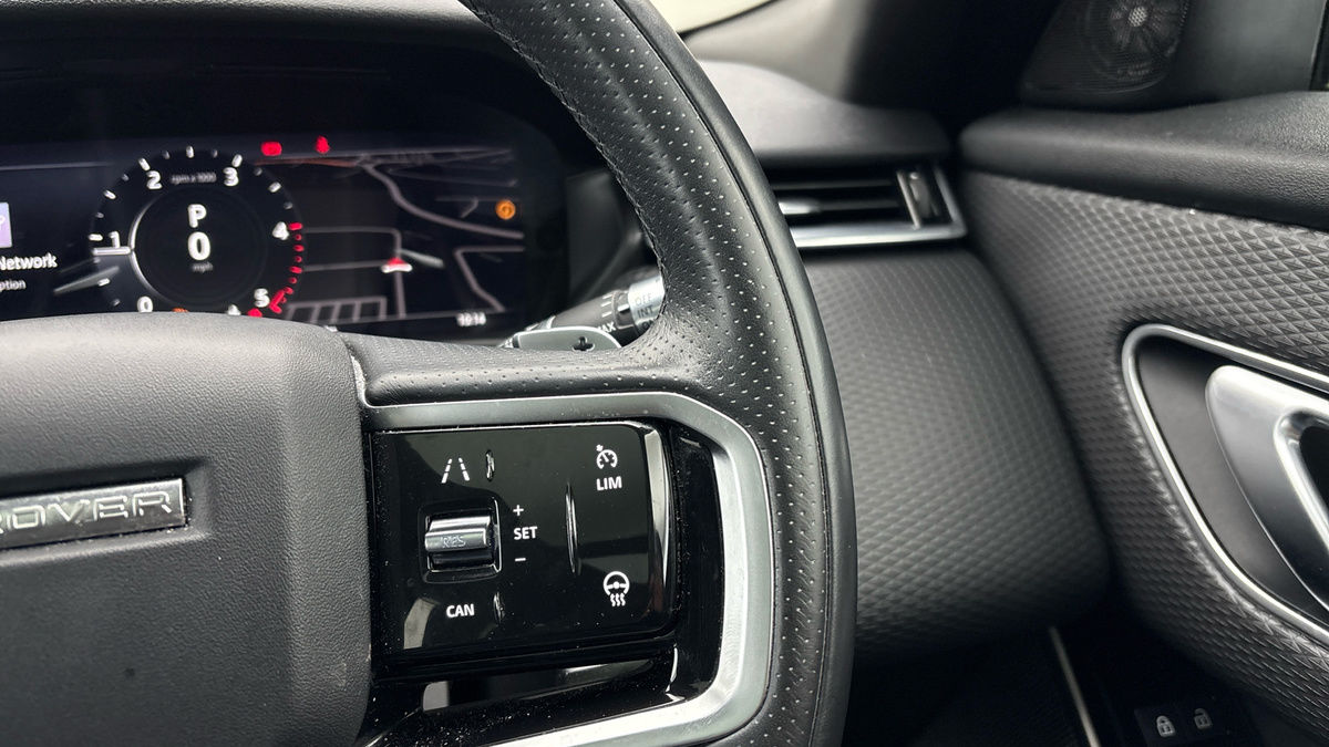 Land Rover Range Rover Velar Image 14