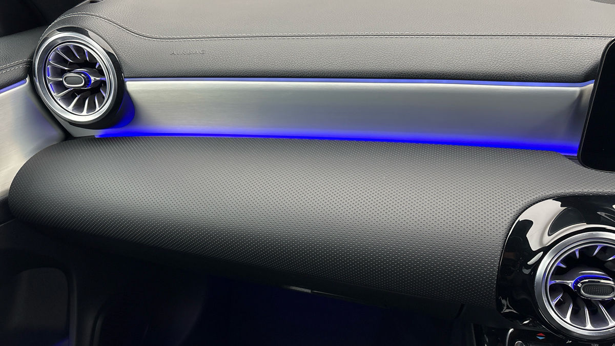 Mercedes-Benz CLA Image 27