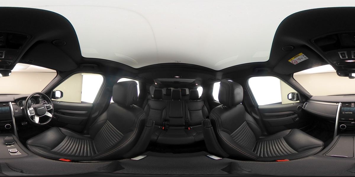 More views of Land Rover Discovery