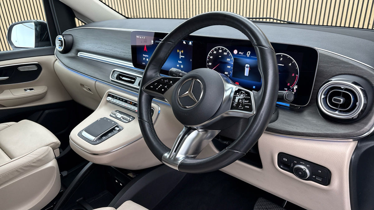 Mercedes-Benz V Class Image 5
