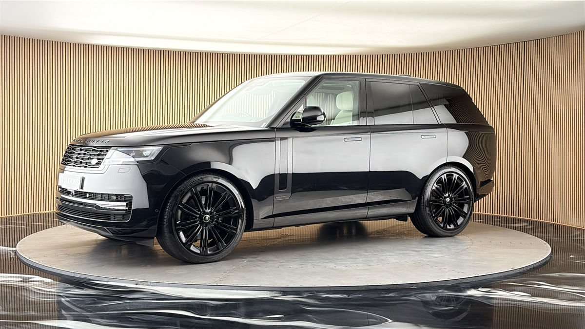 More views of Land Rover Range Rover