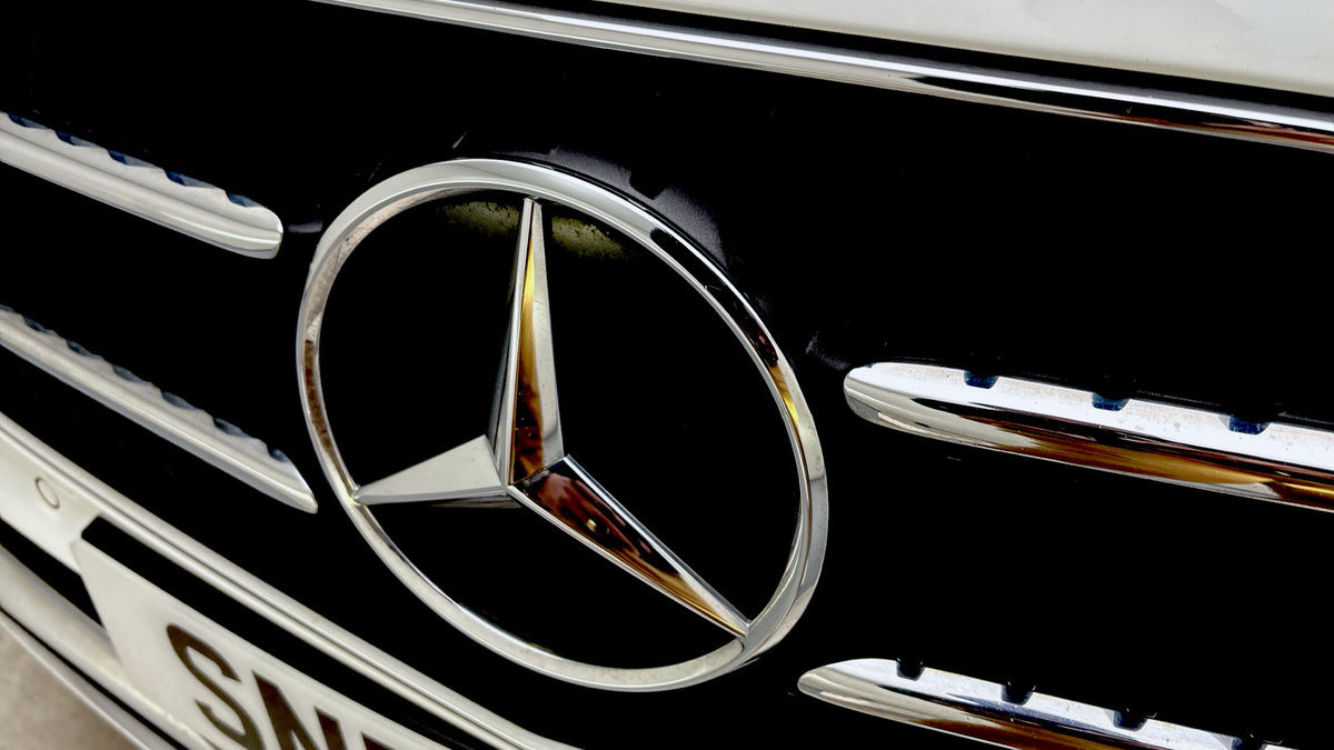 Mercedes-Benz E Class Image 24