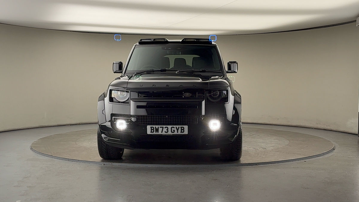 Land Rover Defender 130 Urban Image 3