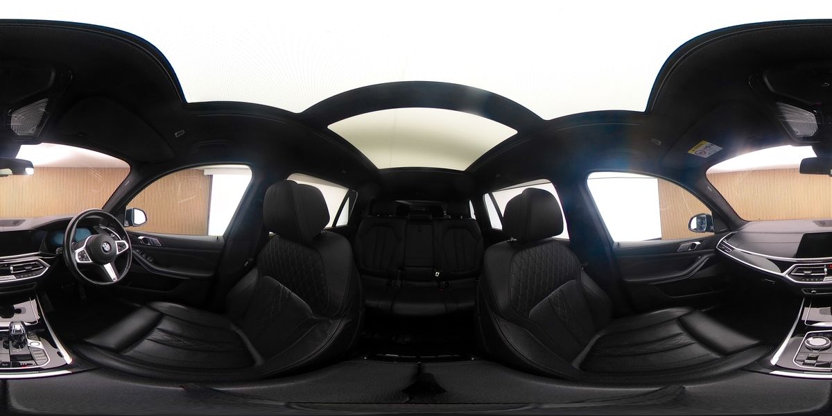 More views of BMW X7