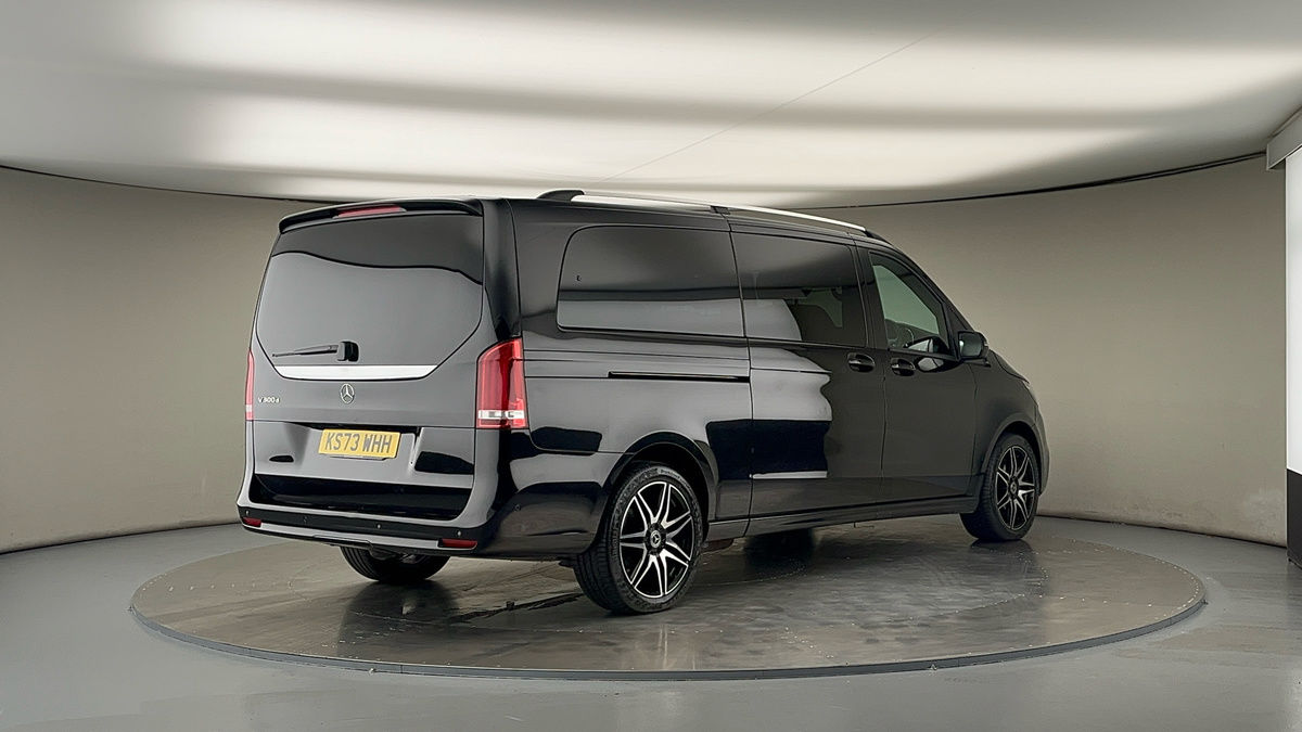 Mercedes-Benz V Class Image 21