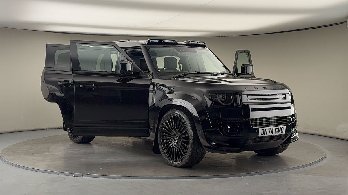 More views of Land Rover Defender 110