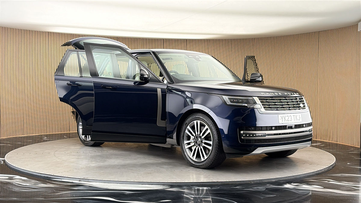 More views of Land Rover Range Rover
