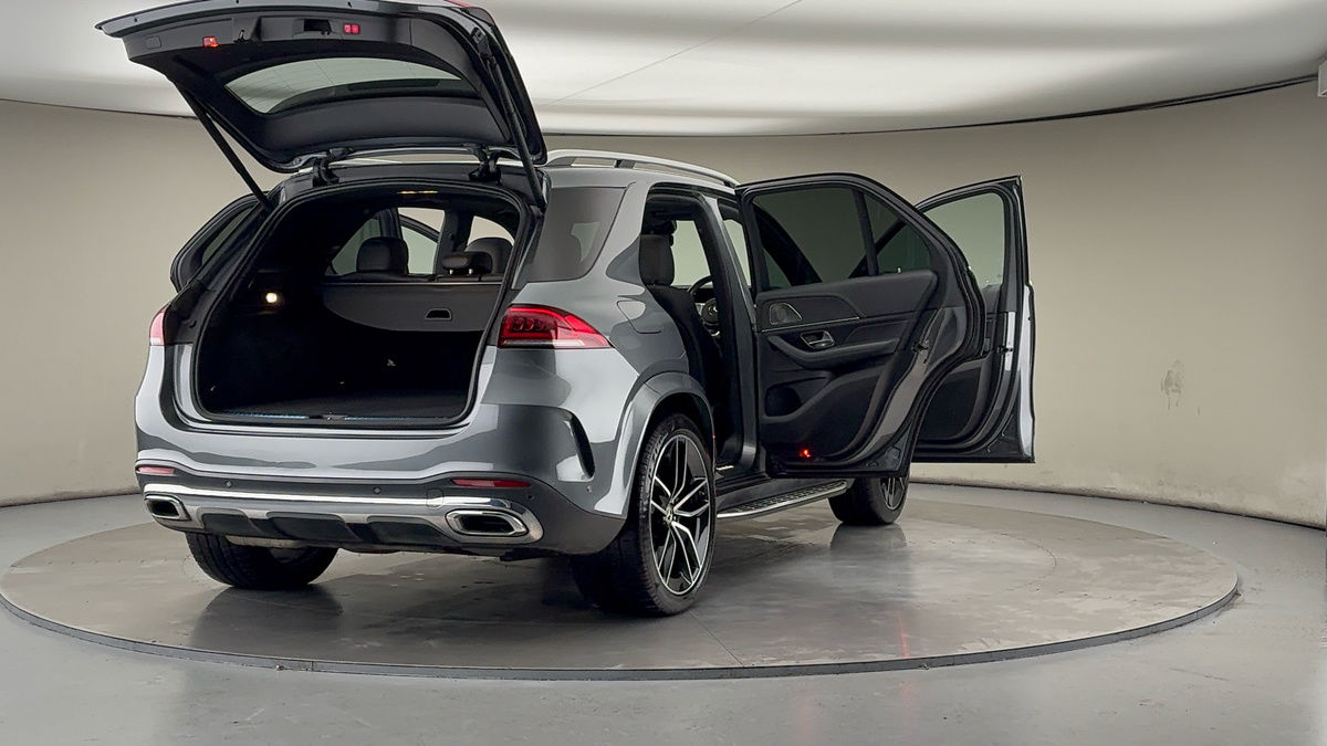 More views of Mercedes-Benz GLE