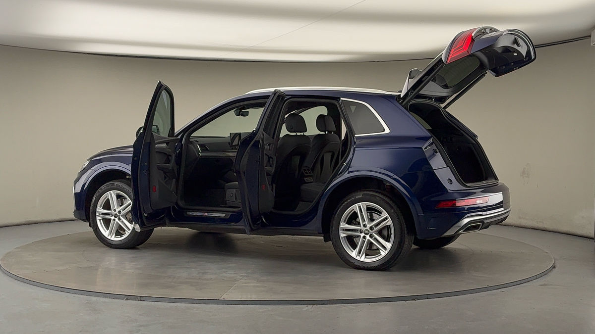 More views of Audi Q5