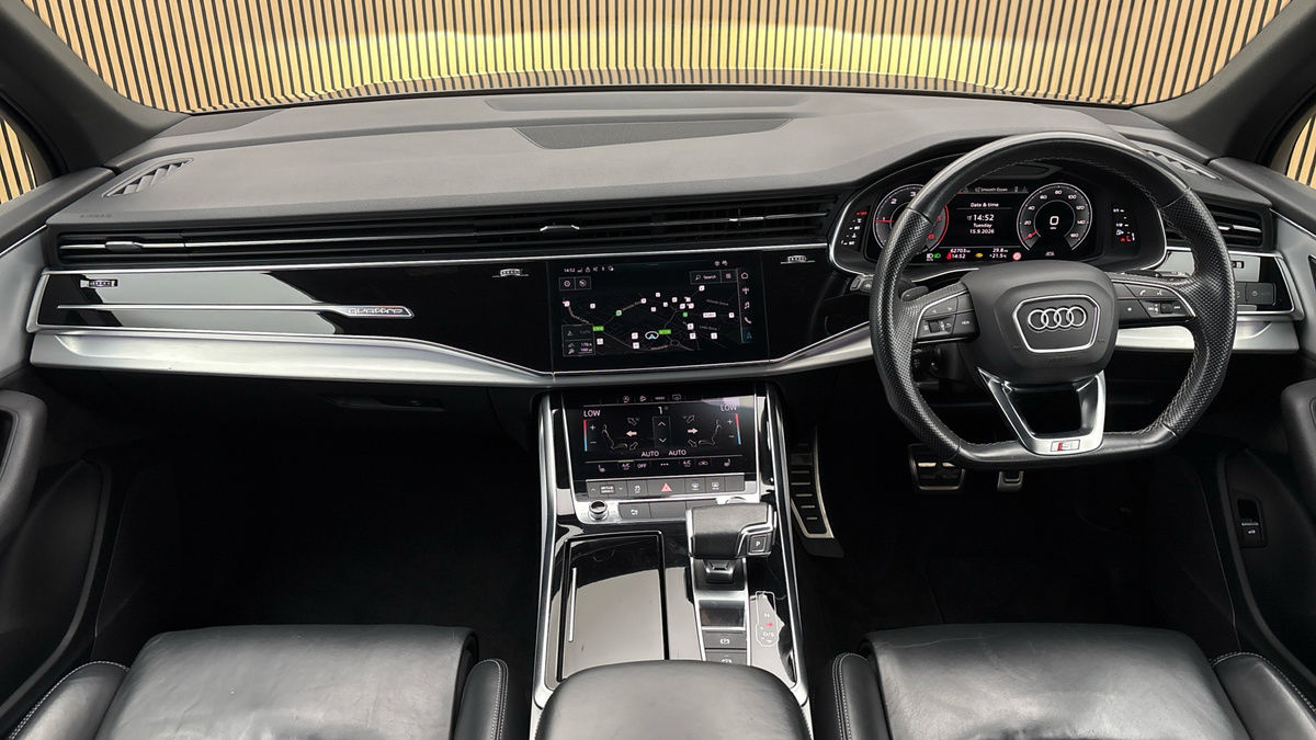 Audi Q7 Image 12