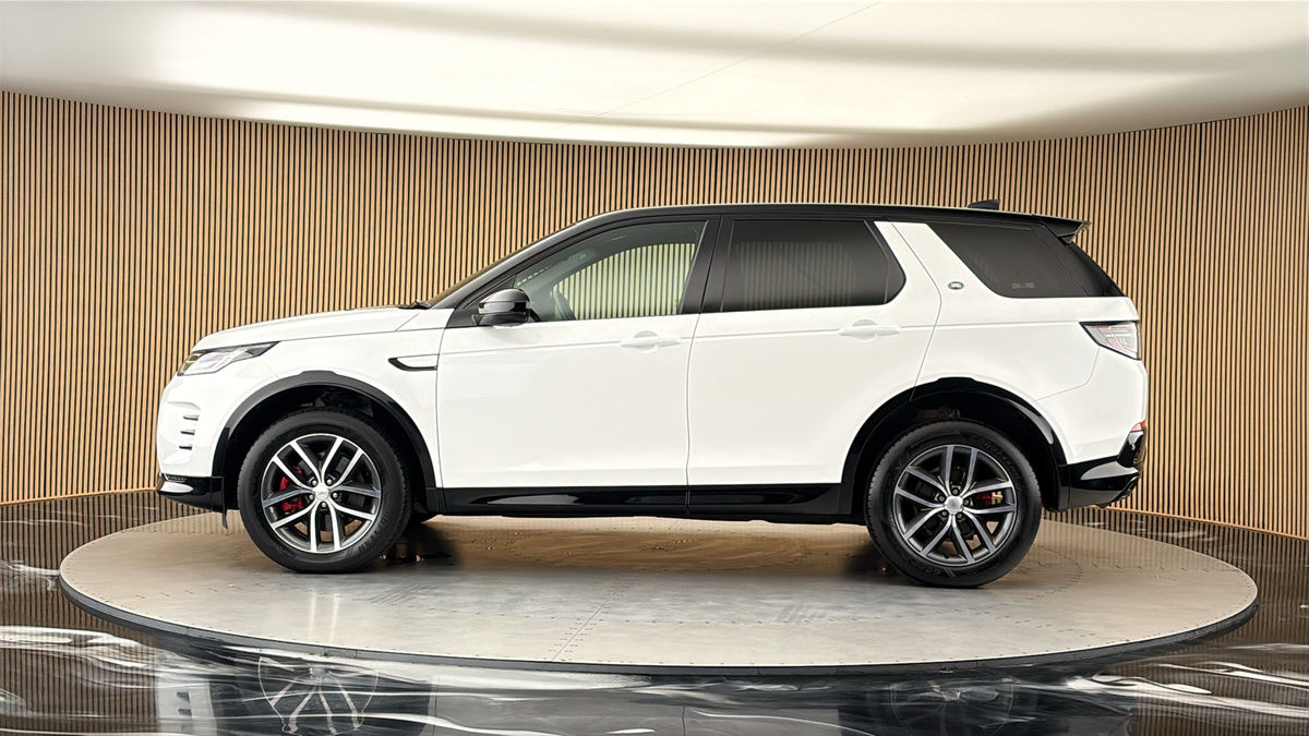 Land Rover Discovery Sport Image 15