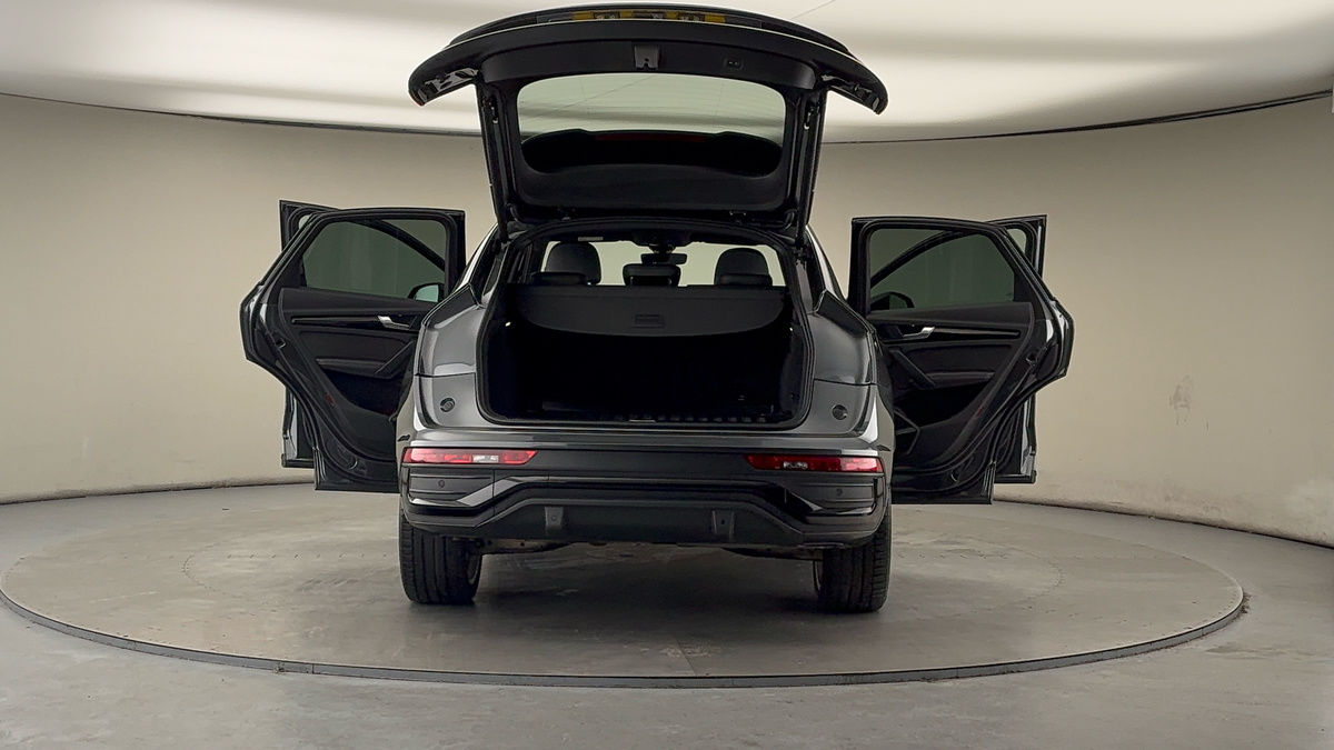 More views of Audi Q5