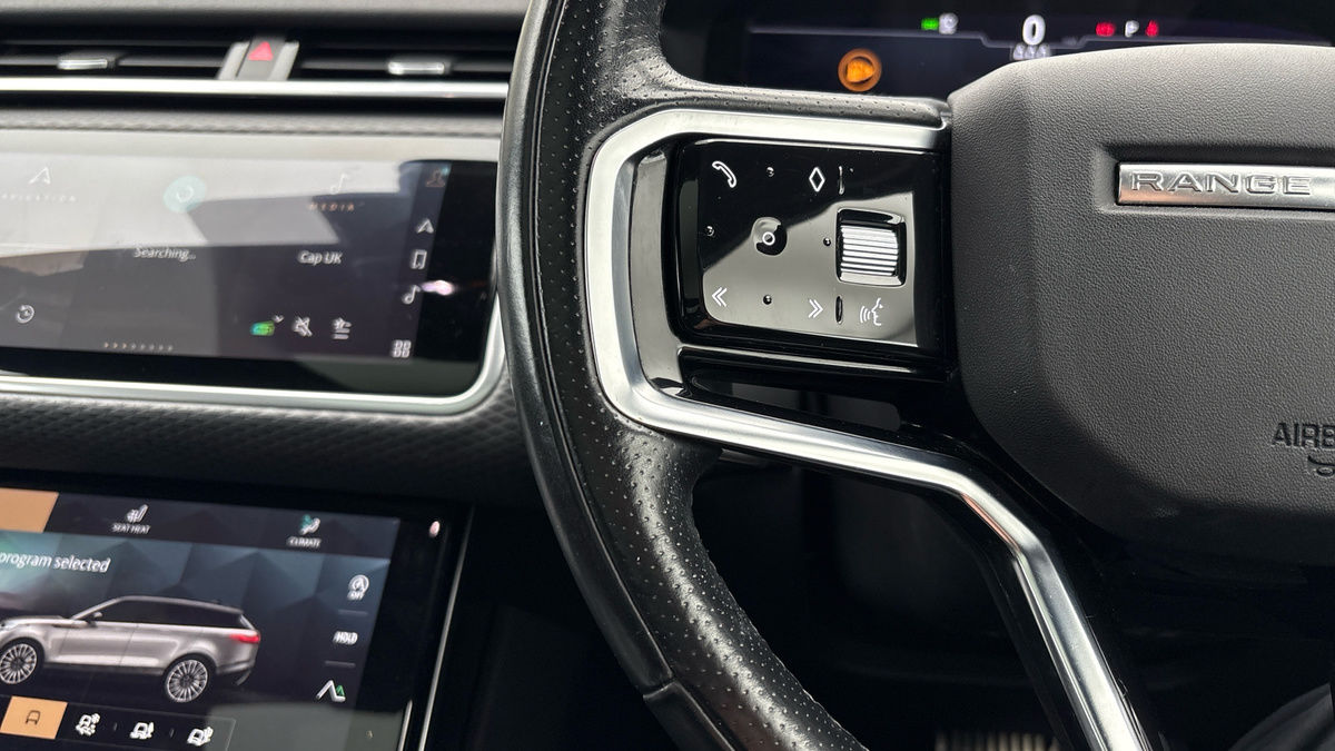 Land Rover Range Rover Velar Image 13