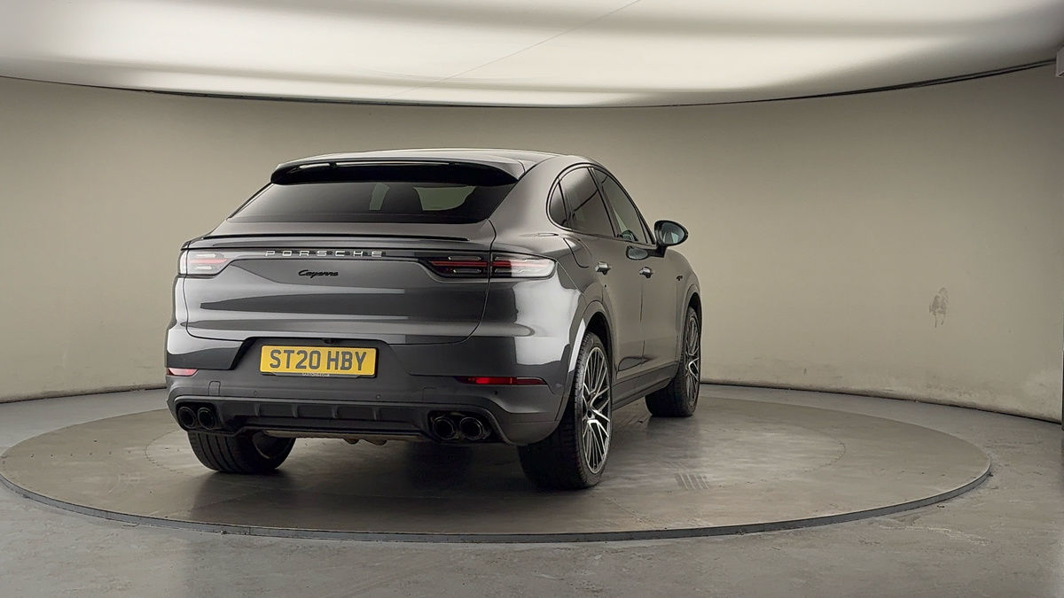 More views of Porsche Cayenne