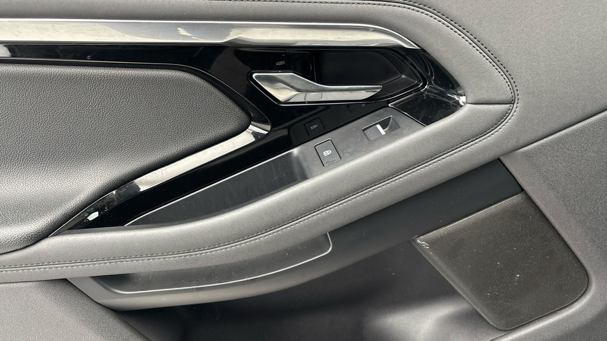 Land Rover Range Rover Evoque Image 19