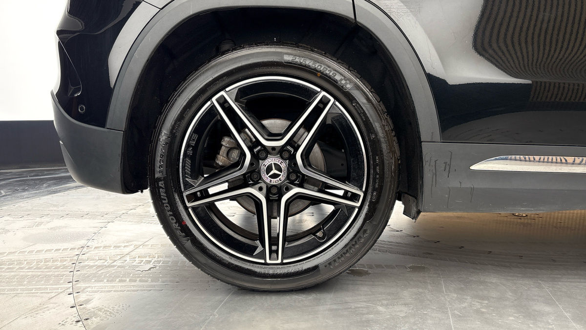 Mercedes-Benz GLA Image 10