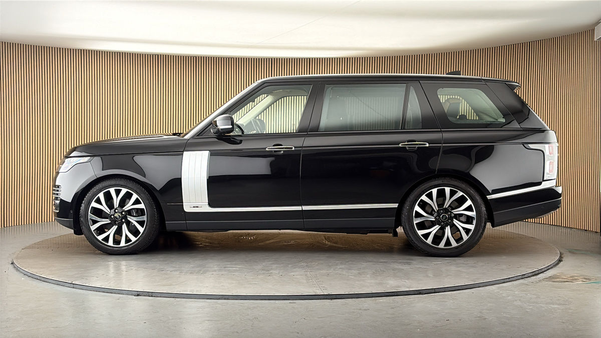 More views of Land Rover Range Rover